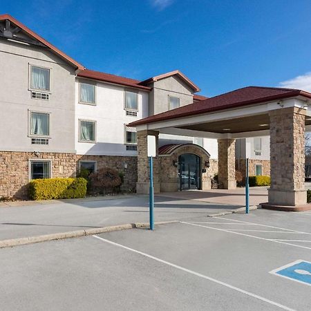 Quality Inn & Suites Monterey, Tn - Crossville, Tn ภายนอก รูปภาพ