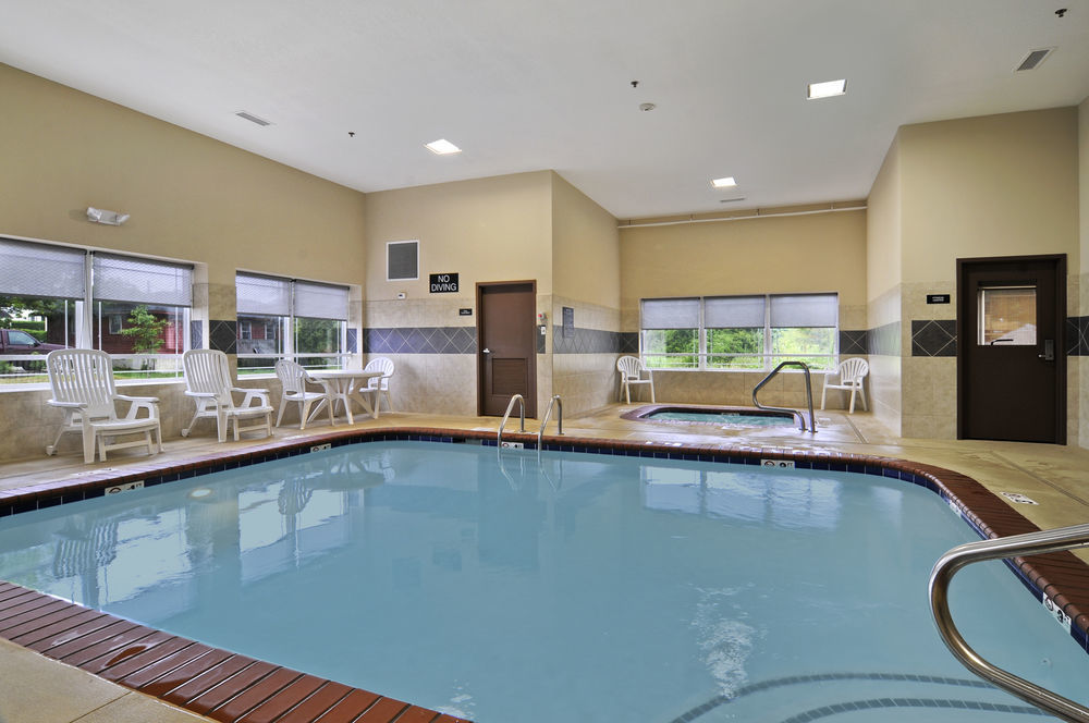Quality Inn & Suites Monterey, Tn - Crossville, Tn ภายนอก รูปภาพ